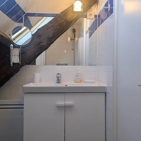 Maison Normande Proche De La Et Des Lieux Touristiques * Quettehou