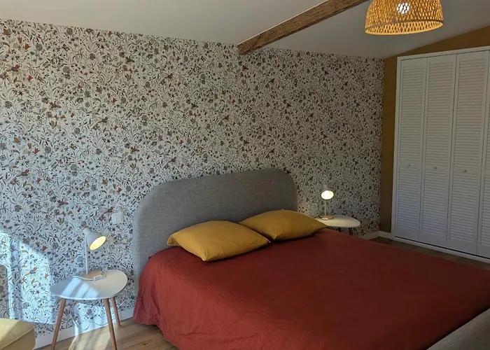 La Glycine, Maison Normande Proche De La Et Des Lieux Touristiques Quettehou