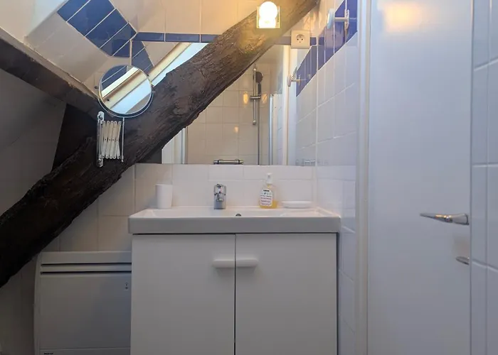 La Glycine, Maison Normande Proche De La Et Des Lieux Touristiques * Quettehou