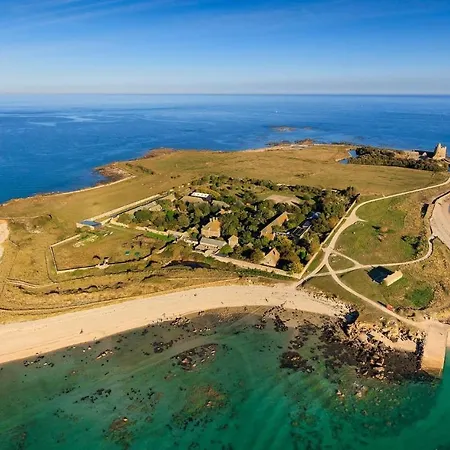 La Glycine, Maison Normande Proche De La Et Des Lieux Touristiques Casa de Férias *