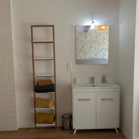 Maison Normande Proche De La Et Des Lieux Touristiques بيت للعطل Quettehou